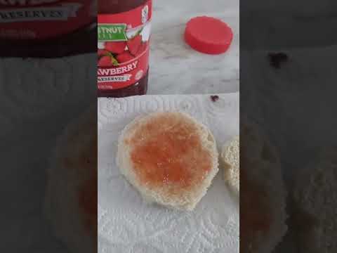 how to make a PBNJ SANDWICH