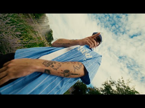 Moli - Pokaż mi świat (Official Video)