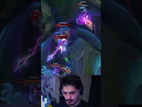 This #Xayah ult is fat!!! #leagueoflegends #leagaue #leaguetiktok #asol #midlane #champion #FYP