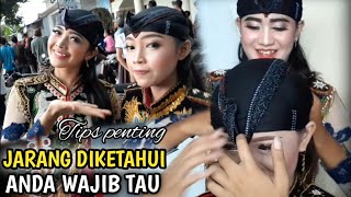 Download lagu Perbedaan Cara Pasang Udeng Aya chikamatzhu Dan Raras Rani - Jathil Ponorogo mp3