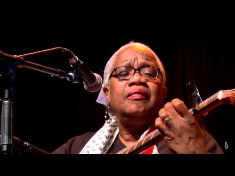 eTown Finale with Madisen Ward and The Mama Bear & Lindi Ortega - Knockin' On Heaven's Door (Live)