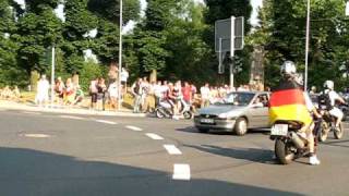 preview picture of video 'Autokorso nach Spiel Deutschland-Argentinien (4:0) in Tauberbischofsheim (3)'