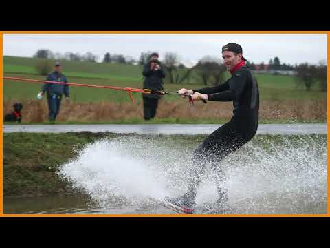 スライドショー。車でウェイクボード (Slideshow: Wakeboarding with a car)