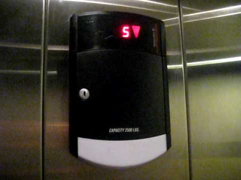 Schindler 330A Hydraulic Elevator at Douglas College in New West
