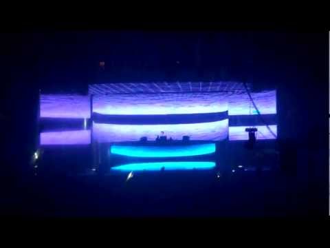 Swedish House Mafia @ MSG - Around The World vs. Nothin But Love [12/16/11]