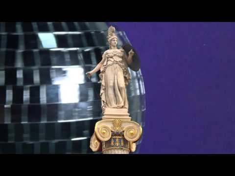 Divines -  Pałace (LYRIC VIDEO)