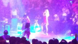 Dame Dame - Jeans en Domo Care Monterrey 2016 | Mike Flores POP