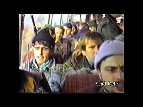 Borci pjevaju o Adilu Besicu dok idu na Liniju