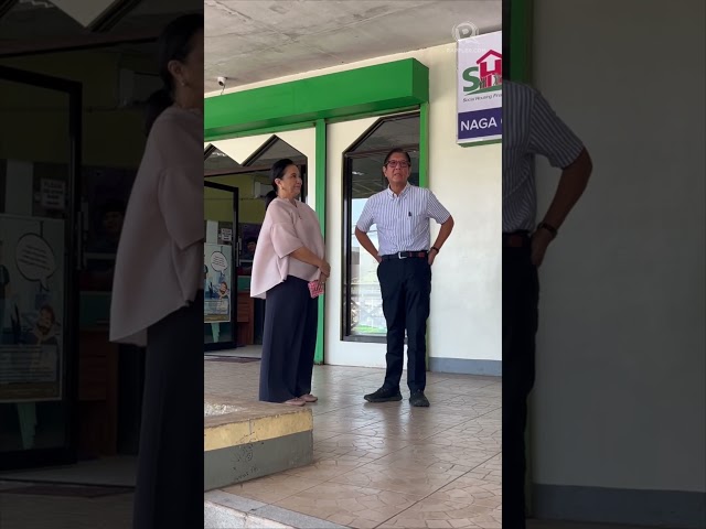 Ex-rivals Marcos, Robredo reunite to address Naga City’s flood crisis