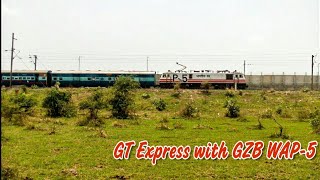 preview picture of video 'Mega Offlink with SR's LEGENDARY TRAIN | Grand Trunk Express with ABB imported WAP5 | IndianRailways'