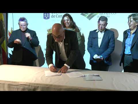 Betancuria acoge la firma del primer convenio turístico con Los Pueblos Más Bonitos de España