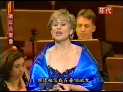 Dame Kiri Te Kanawa sings 