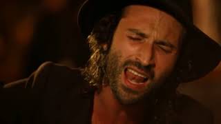 Leiva - Afuera en la Ciudad (Primera Versión Acústica)