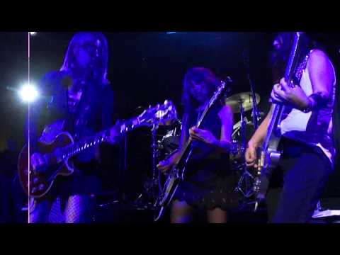 Hero Takes A Fall by The Bangles with Kathy Valentine @ The Troubadour