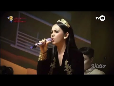 Lyodra - (Medley) Bis Sekolah - Jemu feat. Erwin Gutawa - HUT TVRI