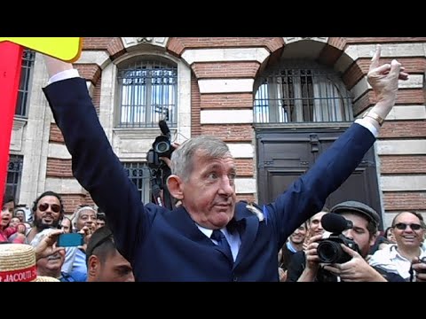 Le Bain de foule du Président Grolandais Salengro à Toulouse..." (2015) de Gérard Courant