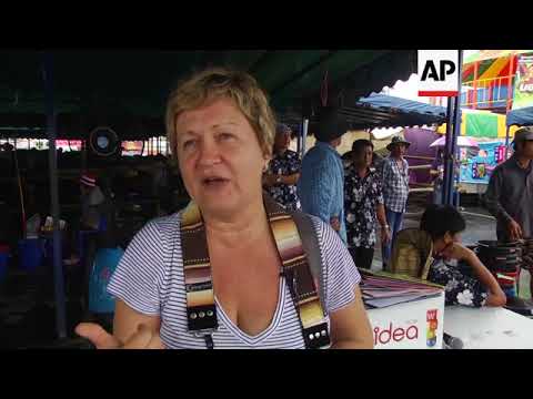 Buffalos sprint in annual race