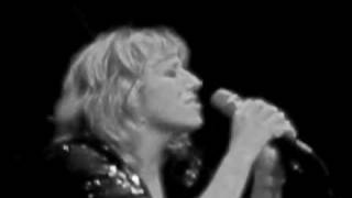 Martha - Soudain Une Vallee - B&amp;W