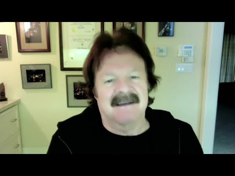 Founding Doobie Brother Tom Johnston talks about band's current tour