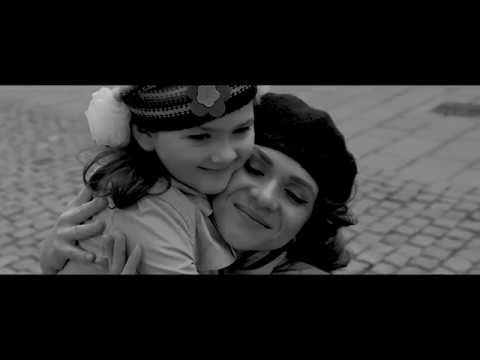 Maria Stepovenco & Tralala Kids - Despre tine, mama (videoclip oficial)