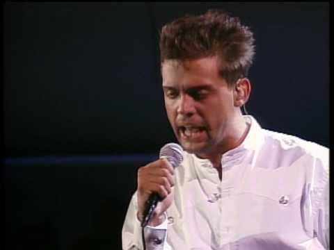 Mariachi 2000 y Luis Miguel - La media vuelta