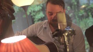 Frightened Rabbit and Meursault perform Bruce Springsteen's I'm Goin' Down - Location Music TV