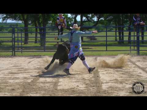 Tuckness capes at the BFO Session II by HooeyTV