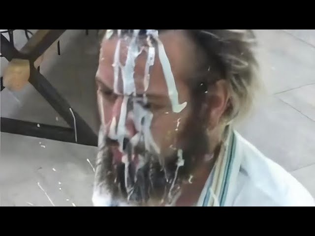 Raissa jogando creme na cara do cartolouco - a fazenda