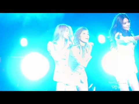 [Fancam] Taeyeon SNSD - 소말 (Genie) @ SMT0wn NY