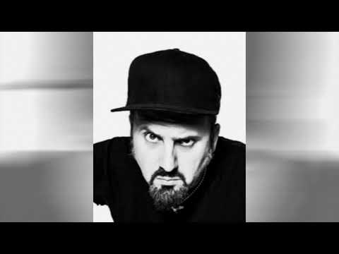 Zoo di 105 del 04/04/16 - cavalcavia  7