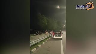 Download lagu Berkelah Ditepi Pantai, Di halau Penguatkuasa mp3 Download lagu Berkelah Ditepi Pantai, Di halau Penguatkuasa mp3