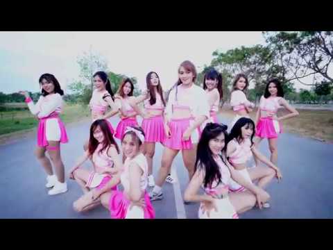 COSMIC GIRLS (우주소녀) - 'Catch Me' by Coxy Girls Cover Dance From THAILAND