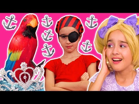 Magic Pirate Princess Pranks ⚓ Olivia Turns Into A Parrot! - Princesses In Real Life | Kiddyzuzaa Video