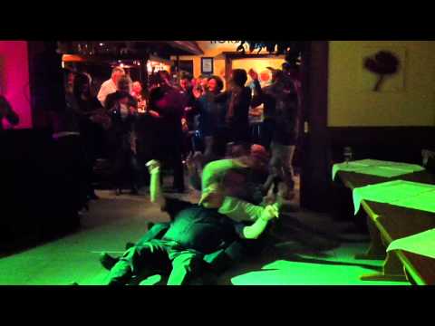 Alte Männer beim Rudern XD