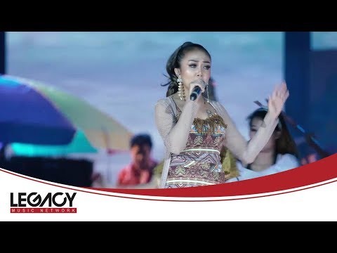 ဝိုင်းစုခိုင်သိန်း - ကမ်းခြေ (Live)