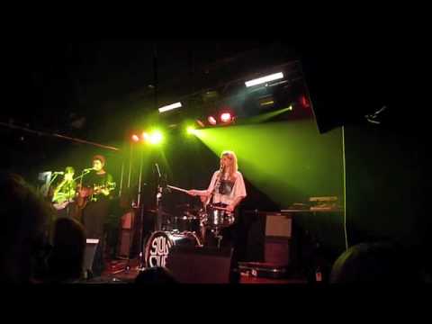 Slow Club - Giving Up On Love