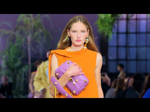 Valentino Collezione Milano - SS21 Fashion Show Milan - Live | September 27, 2020