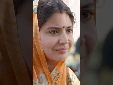 When your happy tears make zero sense to them 😂 | #SuiDhaaga | #AnushkaSharma | #VarunDhawan