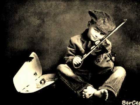 Erdal Güney - Sevdamız bir Uzun Bakış