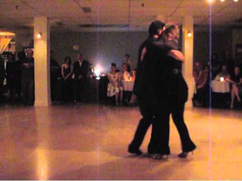 Bobby Thompson et Elisabeth Guillaume - Sacachispas