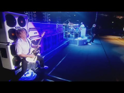 Status Quo - Roll Over Lay Down / Down Down / Whatever You Want - NEC Arena 21-5 2006