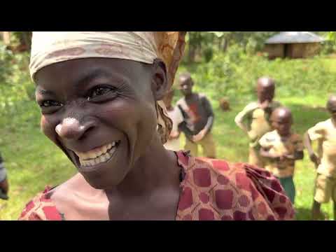 Groceries for Rhoda and Job’s kids - the two deserving families