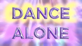 Kadr z teledysku Dance Alone tekst piosenki Sia & Kylie Minogue