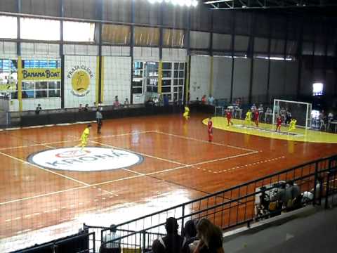 paulo felipe ( praia clube x gumaranea camp. mineiro 2011)