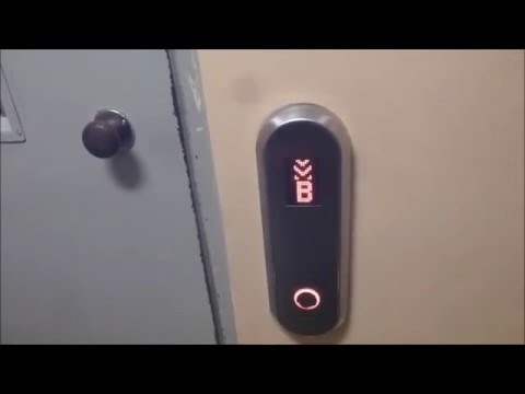 KONE Mod. (1954 Graham Brothers) Traction elevator @ Virebergsvägen 5, Solna