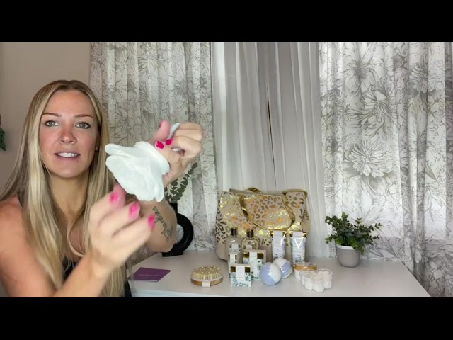 Vídeo relacionado con SPA LUXETIQUE Set de Baño para Mujer - Regalo de Cumpleaños de 12 Piezas, Set de Spa con Fragancia de Margarita, Set de Bienestar para Mujer, Regalos de Baño para Cumpleaños y Fiestas