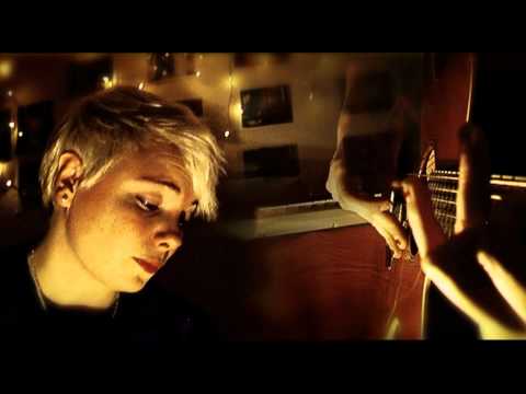 KAL LAVELLE - THE OCEAN