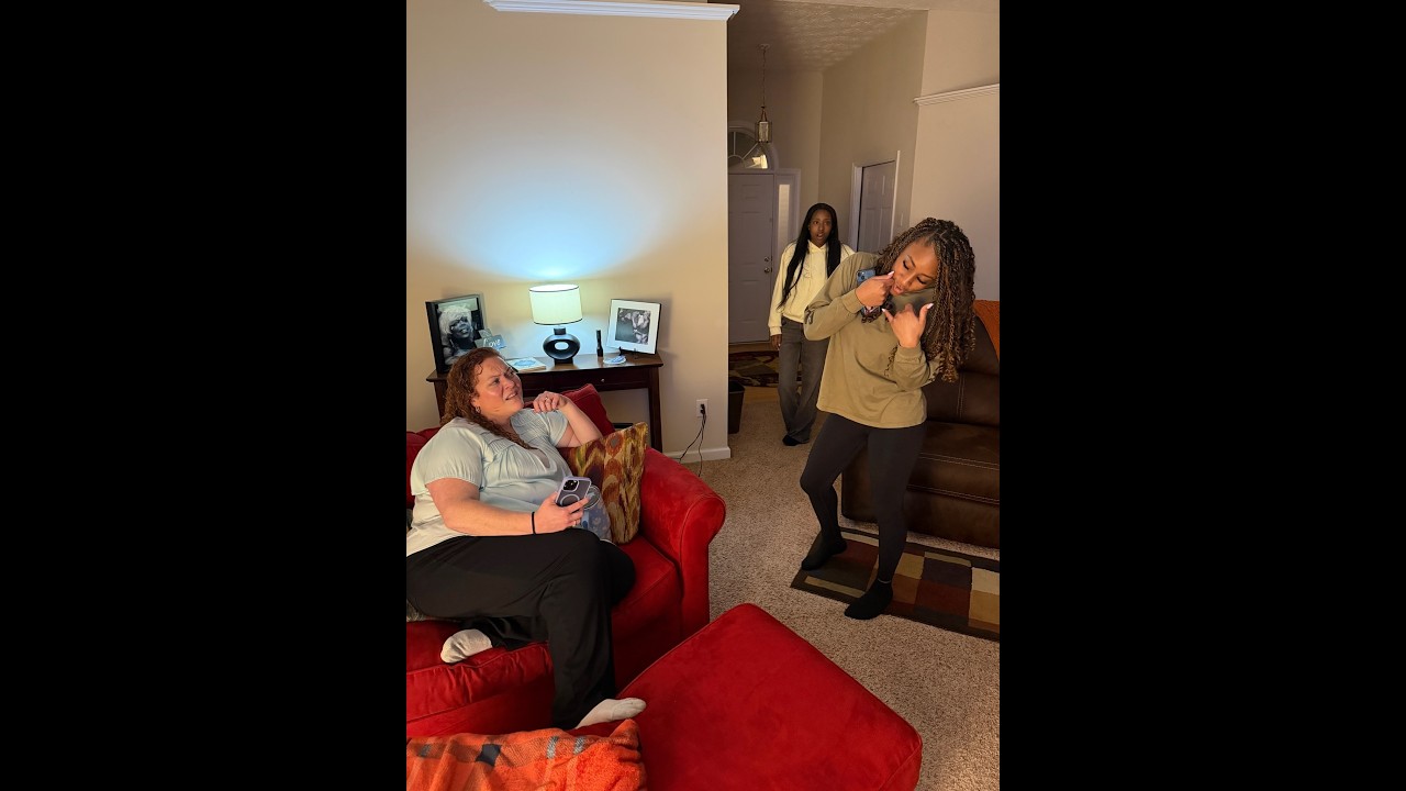 Destiny tells Bethany “I bet you won’t call my cousin a hoe again” She CLOWNING!!!