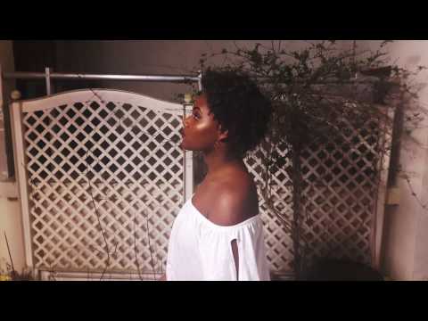 Whisper me - Mickaëlle Leslie