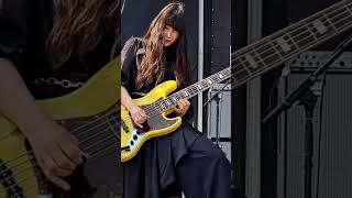 Download lagu Band-Maid - Slap, Pick and Shred  #shorts #bandmaid  #rock #jrock  #misa #kanami mp3